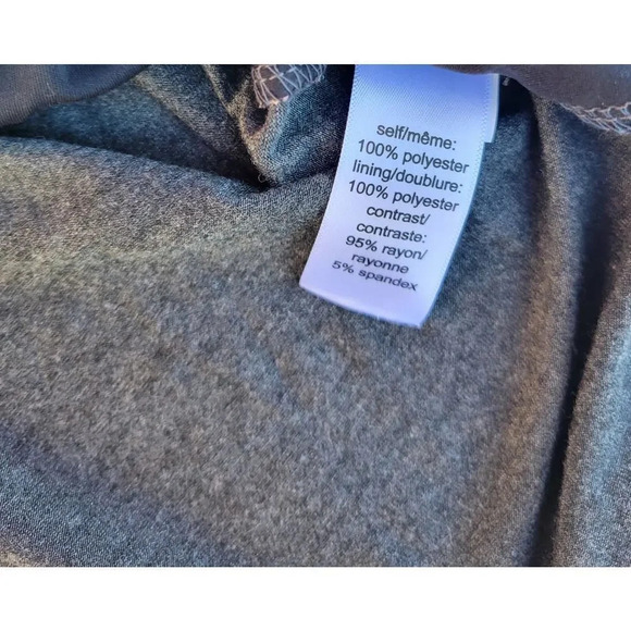 Maurices women's beaded v-neck Floral long sleeve Blouse - small - Picture 6 of 9